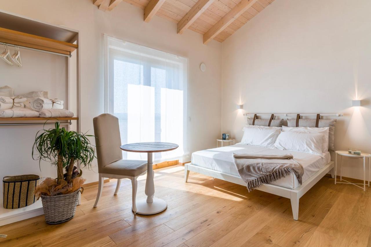 Agri-Relais Ventisettegradi Bed & Breakfast Montemarciano Ngoại thất bức ảnh